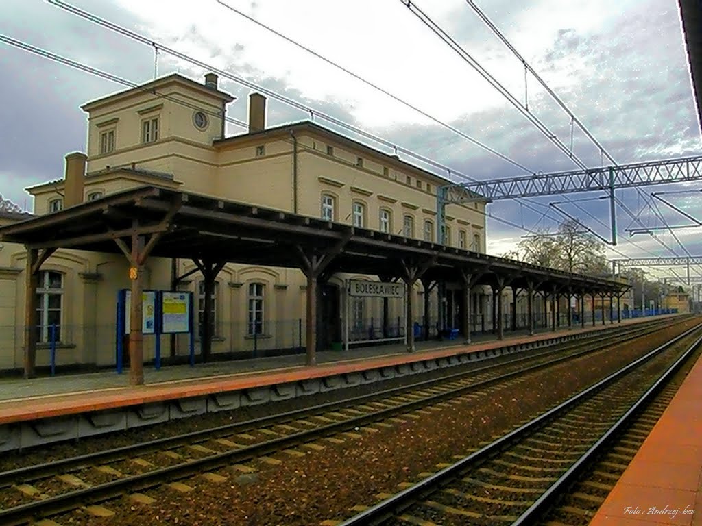 Dworzec PKP, Болеславец