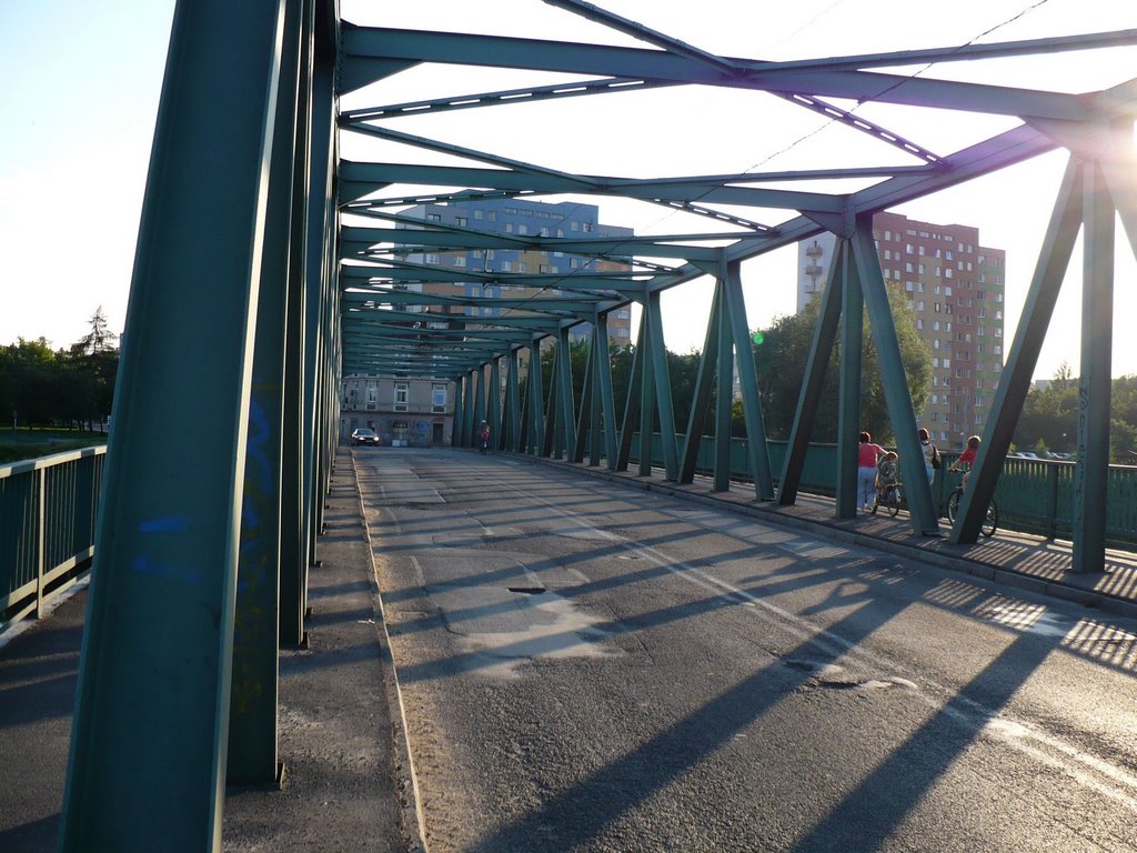 most na Odrze, Олава