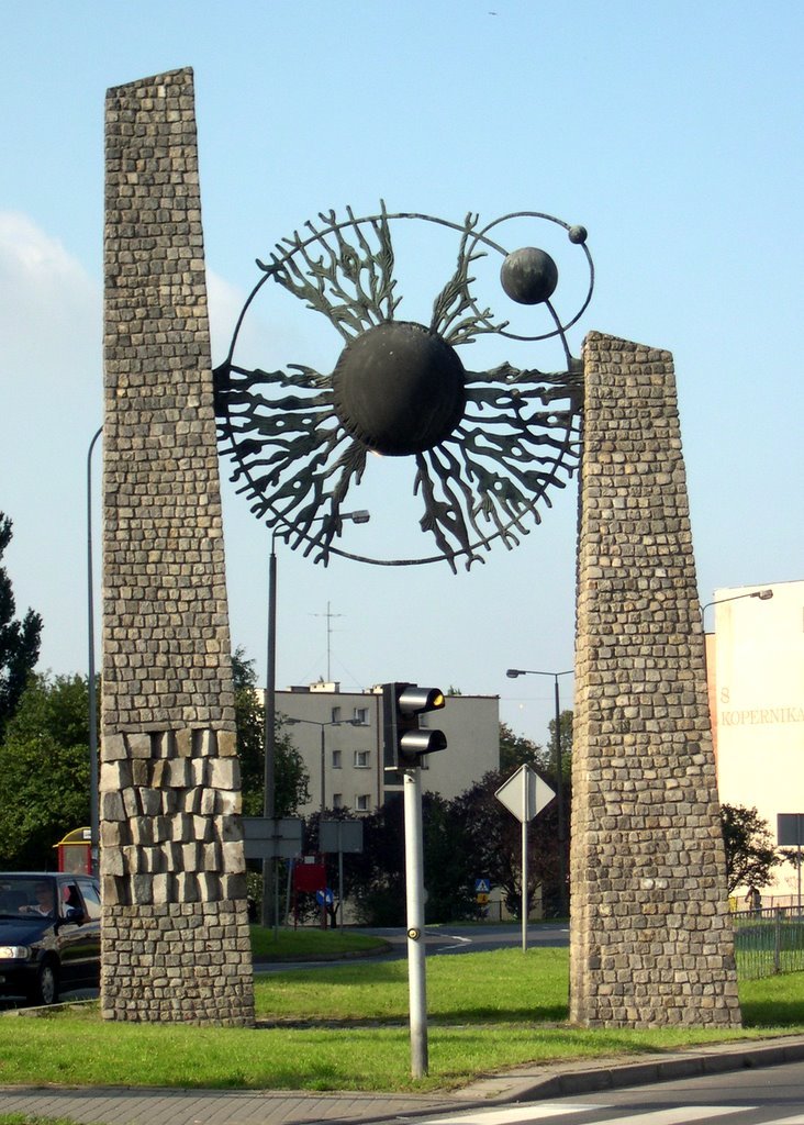 Sculpture near bus station in Inowrocław, Иновроцлав