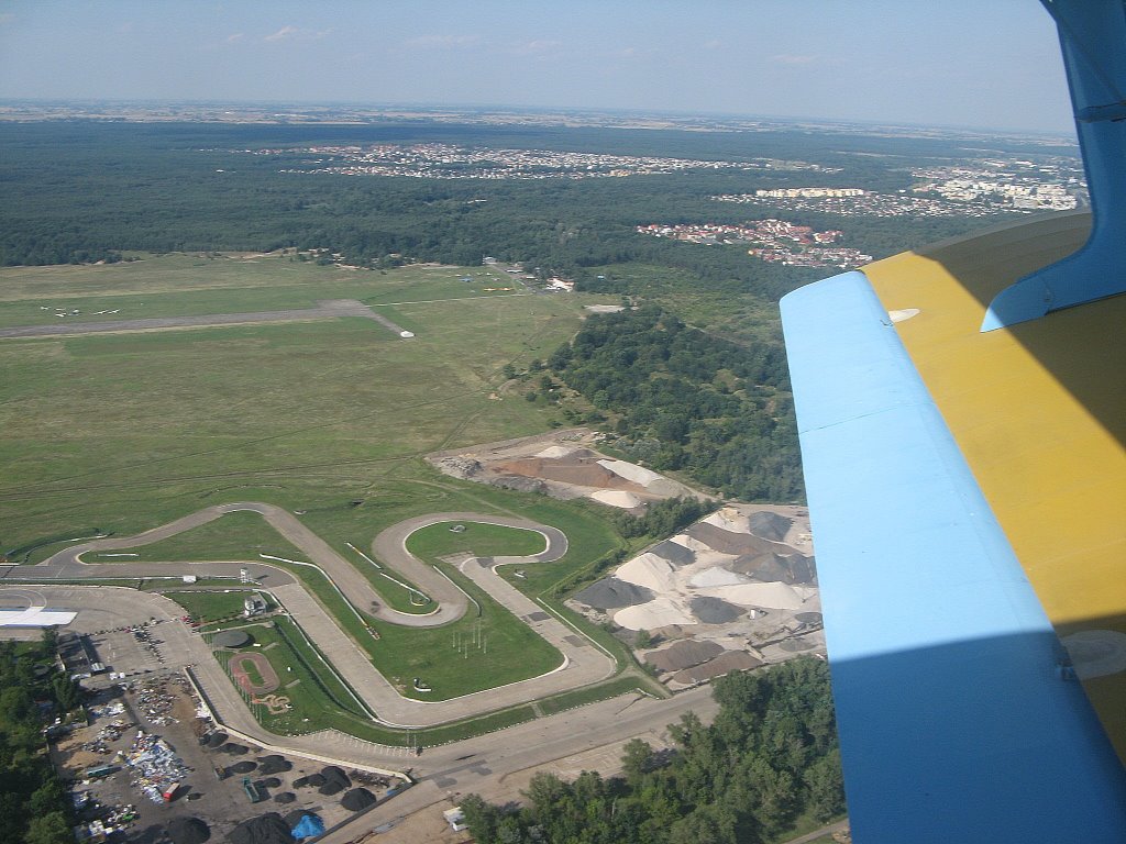 Toruń - widok na lotnisko z Antka, Накло-над-Нотеча