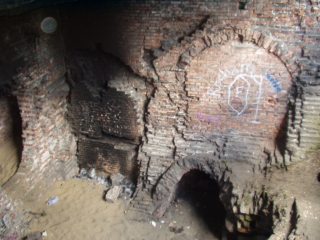 Toruń Fort VIII - Wnętrze koszar czołowych, Свечье