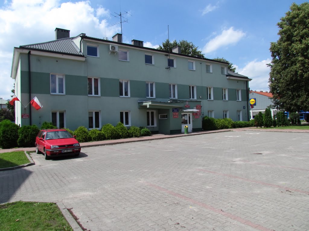 Wołomin,dawny szpital w Wołominie wybudowany w latach 50,a obecnie jeden z budynków Starostwa Powiatowego., Воломин