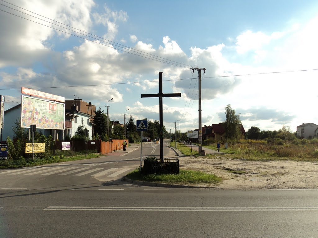 krzyż i ulica Głowackiego, Воломин