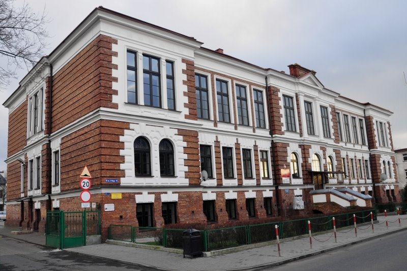Budynek Liceum Ogólnokształcącego 1905 r. Gostynin /zk, Гостынин