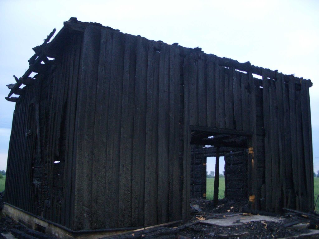 Spalona kapliczka w Cudowie, Козенице