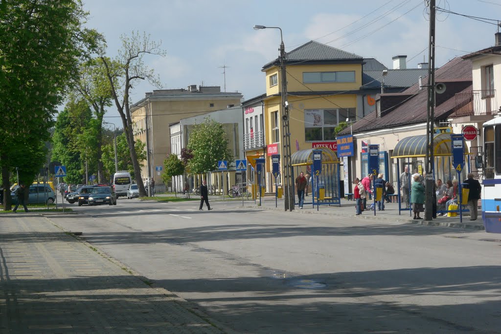 Kozienice widok na dworzec PKS + skrzyżowanie, Козенице