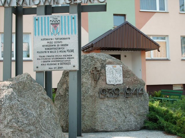 Pomnik- Ostrołęka, Остролека