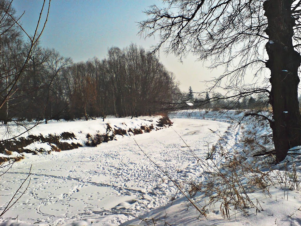 Wisłok river in winter, Кросно
