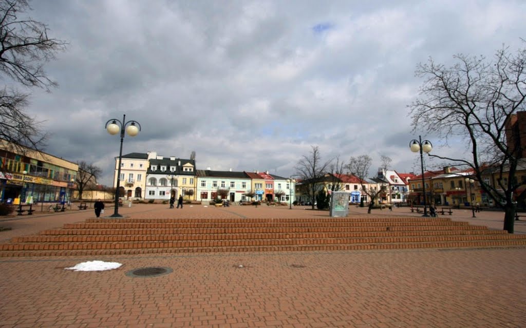 Plac Bartosza Głowackiego w Tarnobrzegu, Тарнобржег