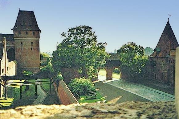 Malbork Castle-Gate, Мальборк