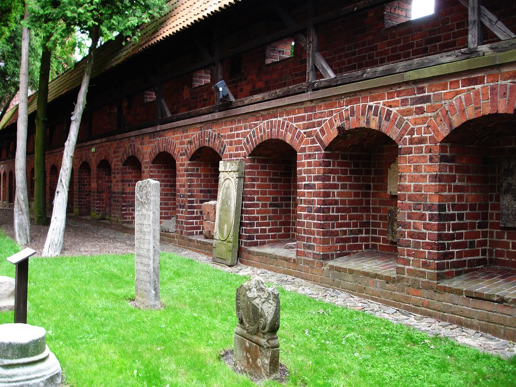 Zamek w Malborku- cmentarz, Мальборк