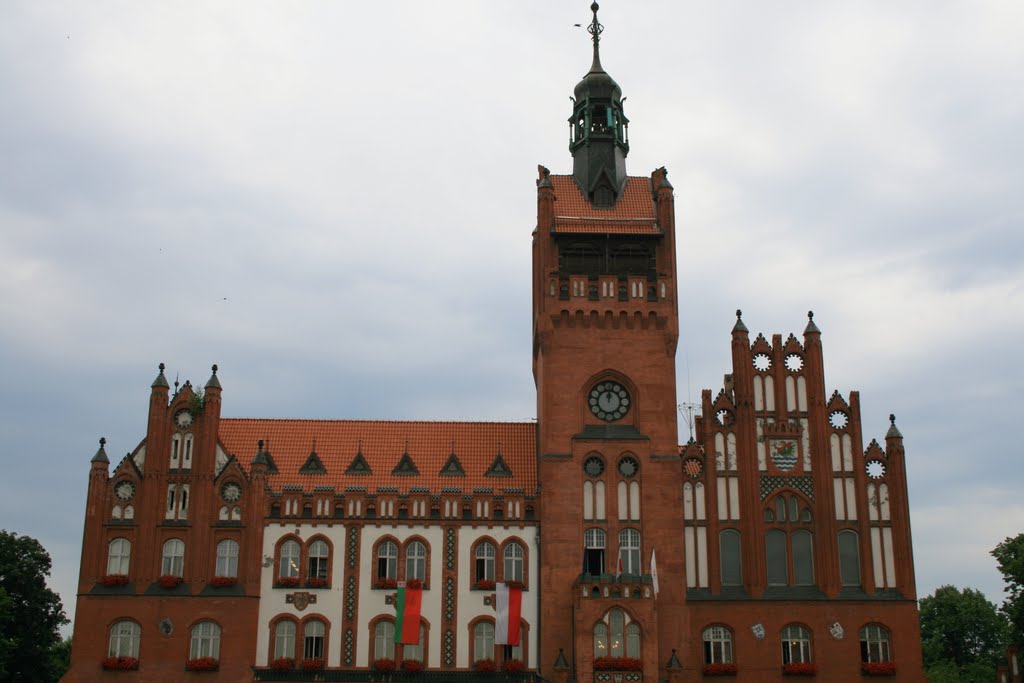 Stolp Rathaus, Excactly at Noon, Слупск