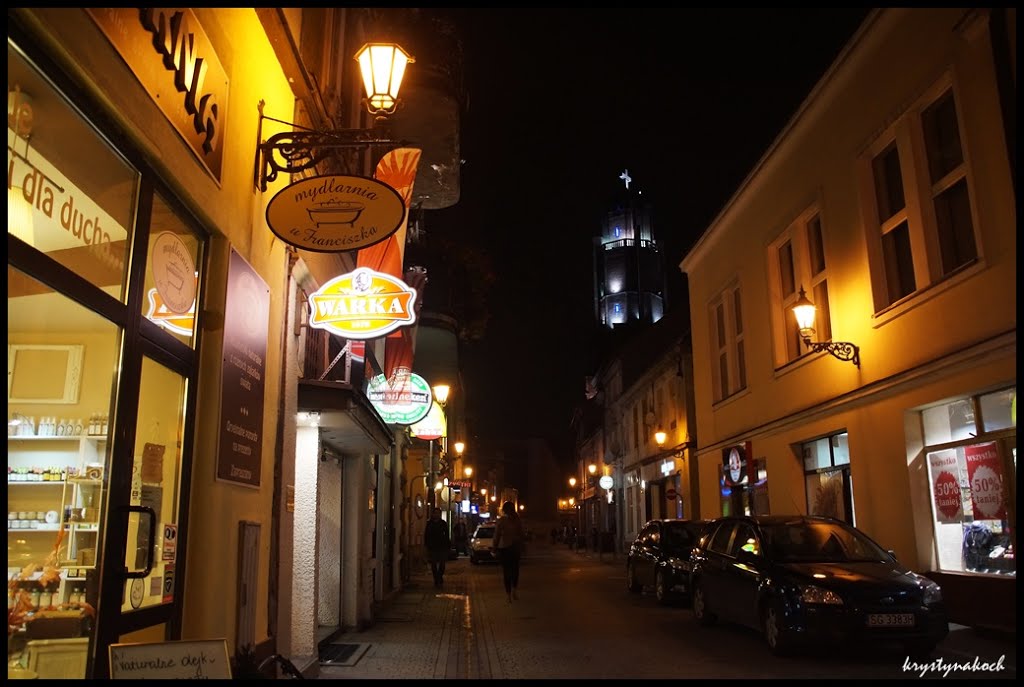 GLIWICE. Wieczorne spacery po mieście. Ul. Raciborska/ Evening walks around the city. Raciborska Street, Гливице