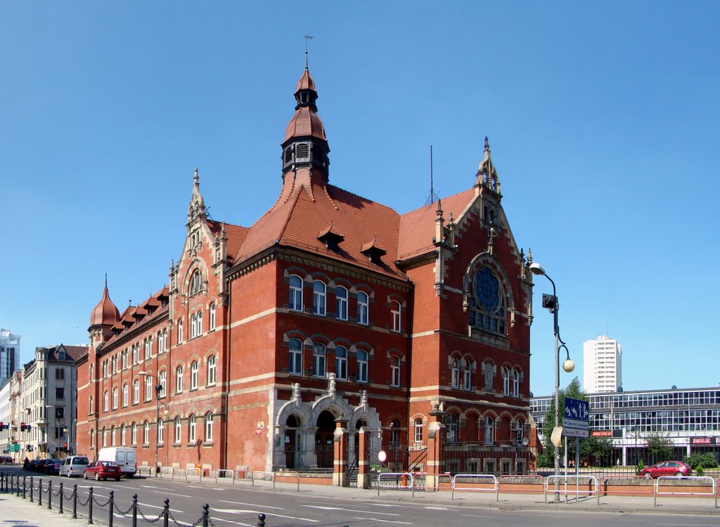 III Liceum Ogólnokształcące Im.Adama Mickiewicza w Katowicach, Катовице