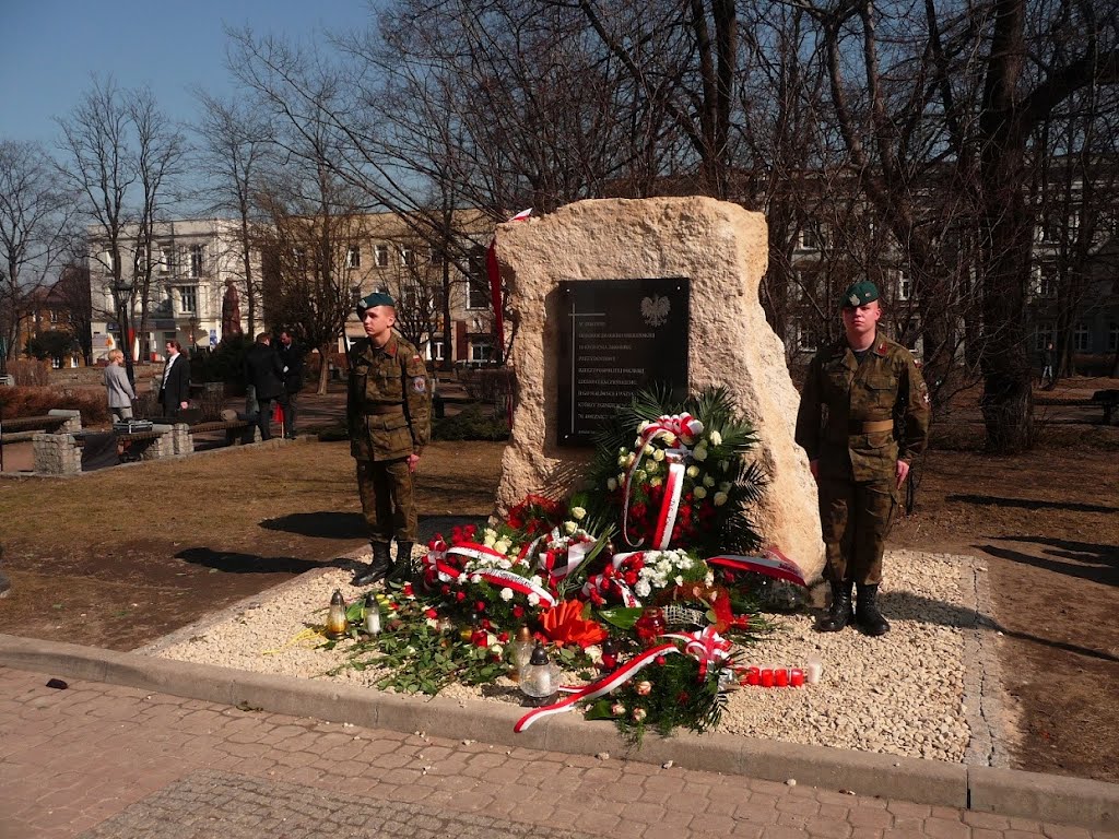 Pomnik ku czci ofiar Katynia (monument in honor of sacrifices from Katyn), Мысловице