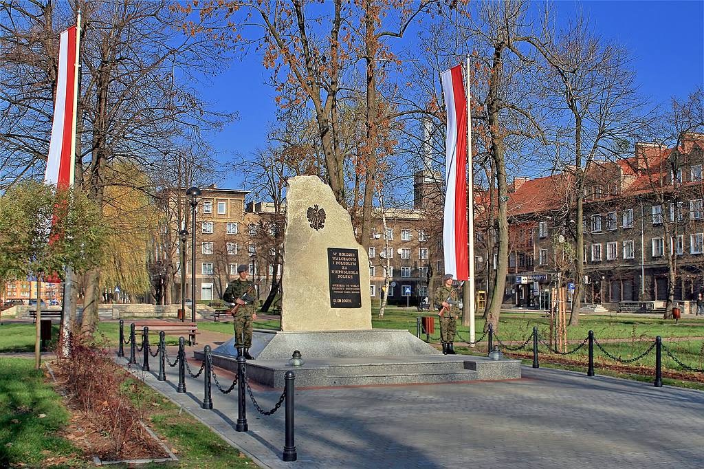 Pomnik Patriotyczny, Пысковице
