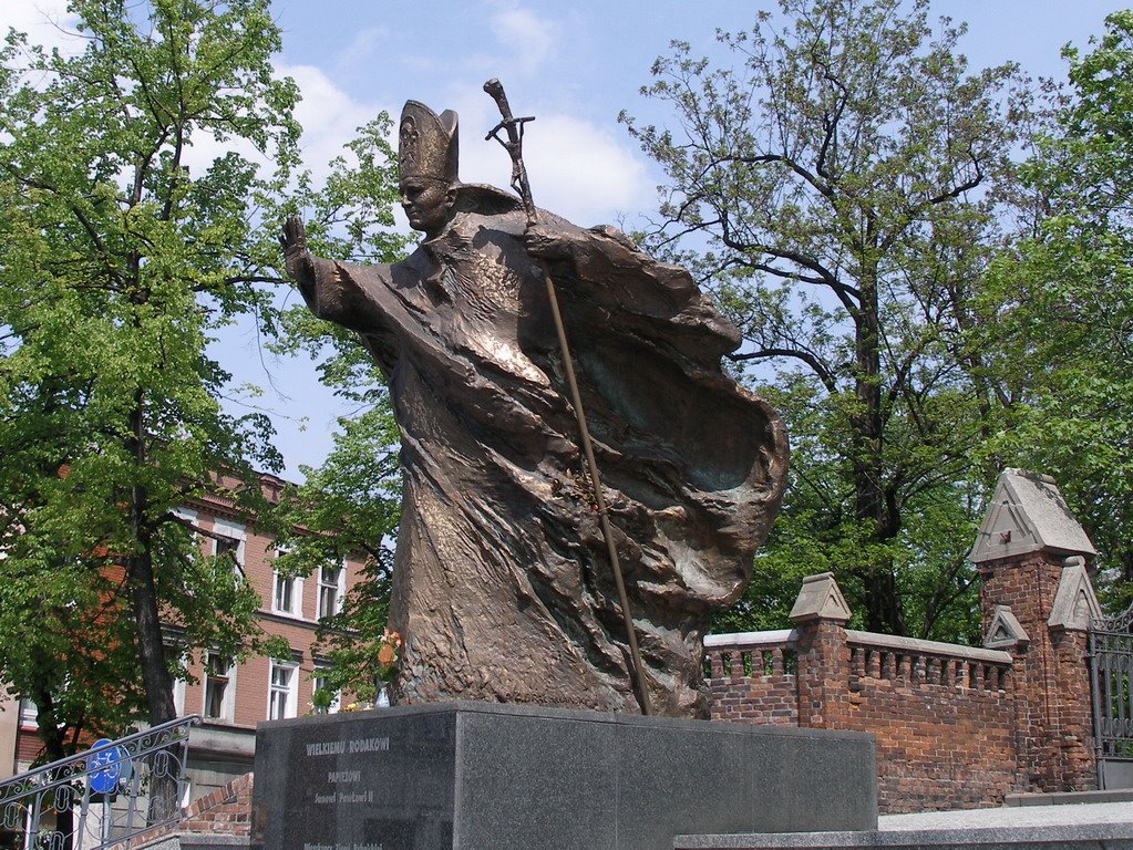Rybnik - pomnik Jana Pawła II, Рыбник