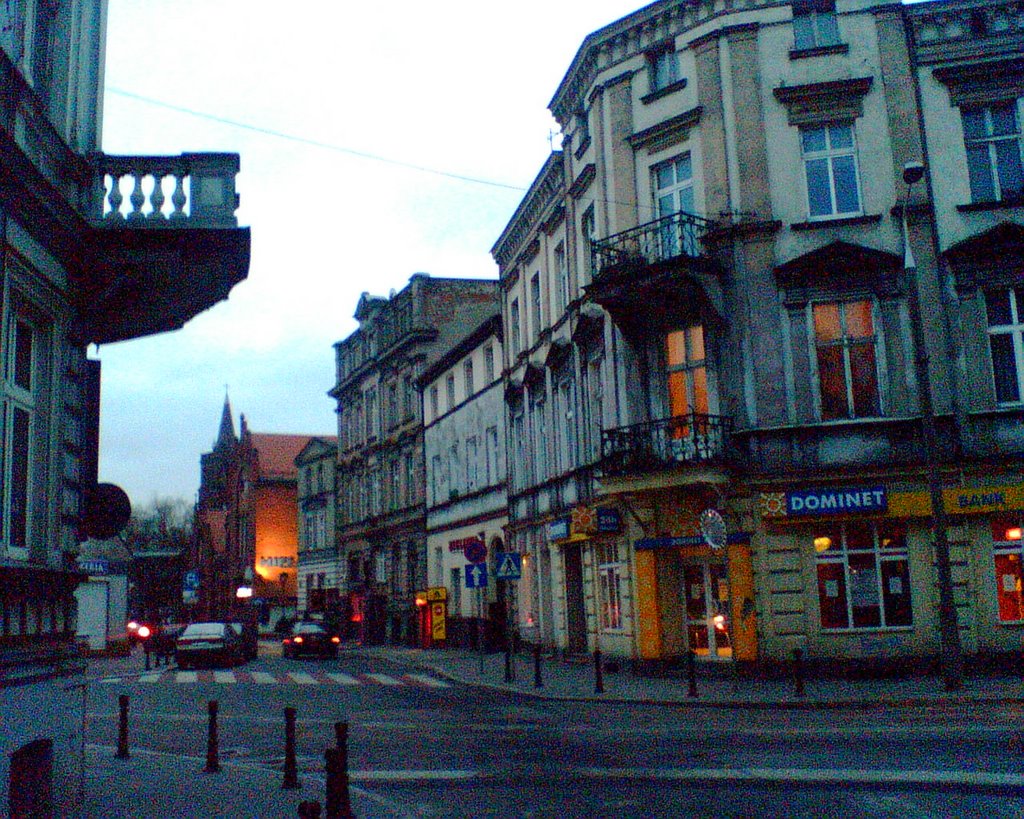 Dominet Bank w centrum miasta, Сандомерж