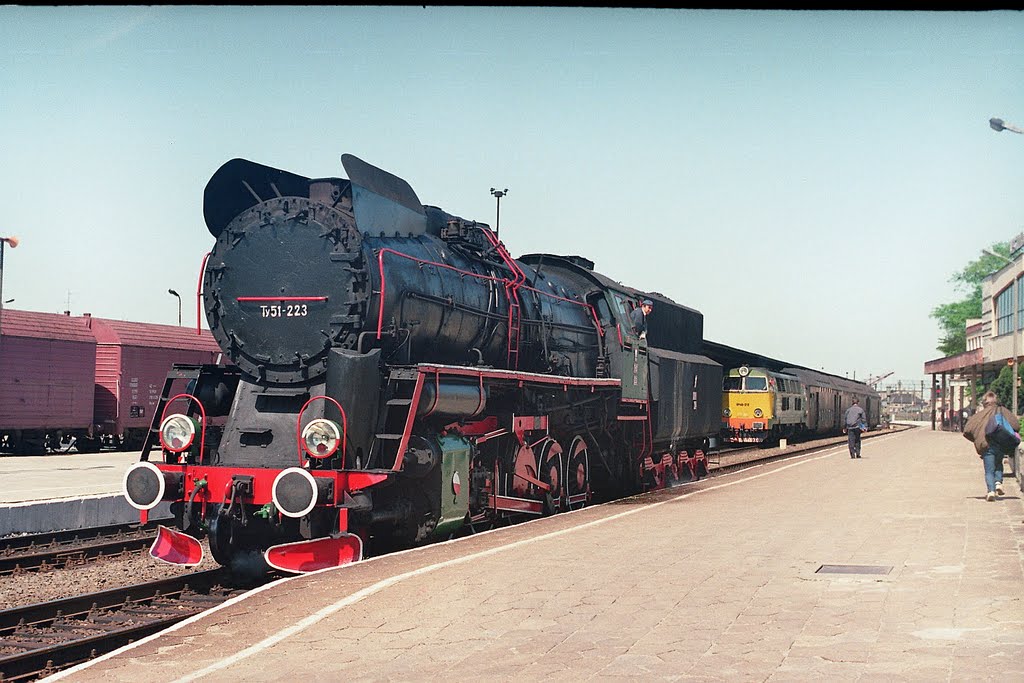 Ty51-223 na stacji w Lesznie, 14 05 1992, Лешно