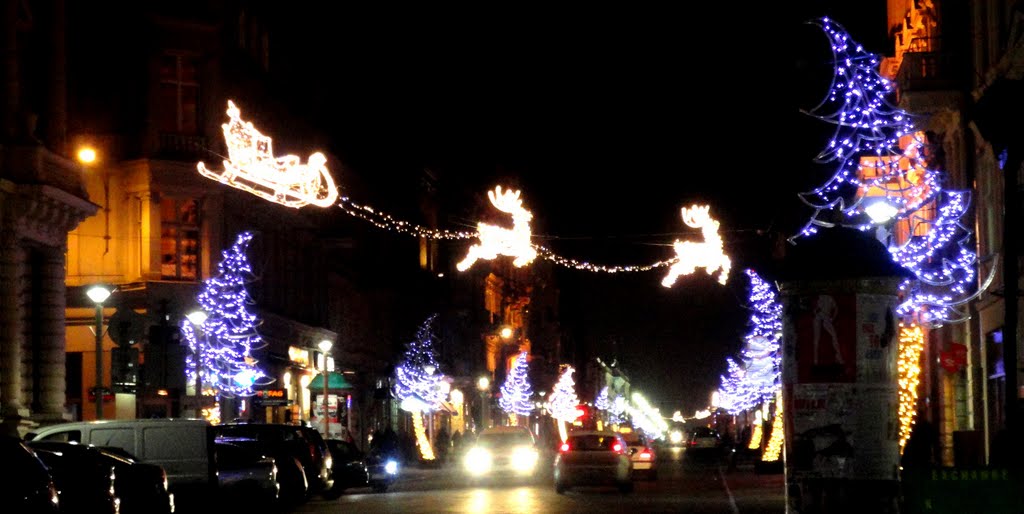 Christmas decoration on the main street of Lodz - Piotrkowska /Świąteczna dekoracja na głównej ulicy Łodzi - ulicy Piotrkowskiej, Лодзь