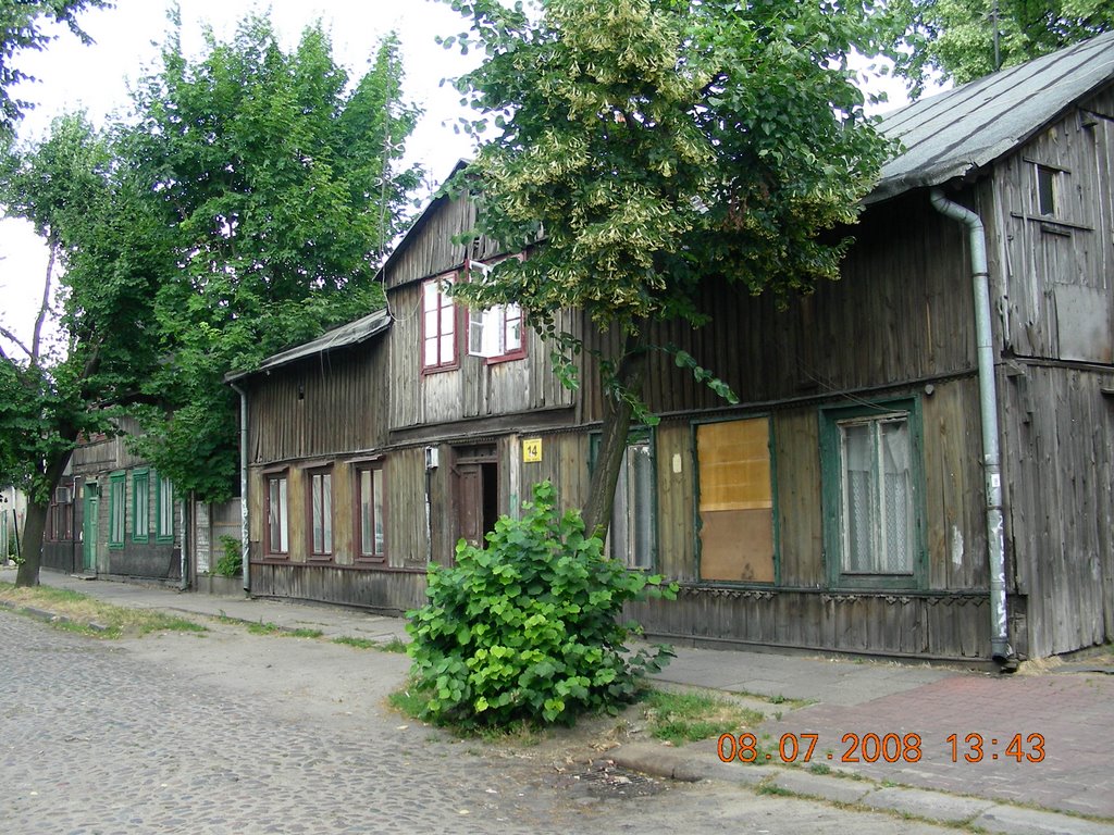 stare domy na ul.Łąkowej, Пабьянице