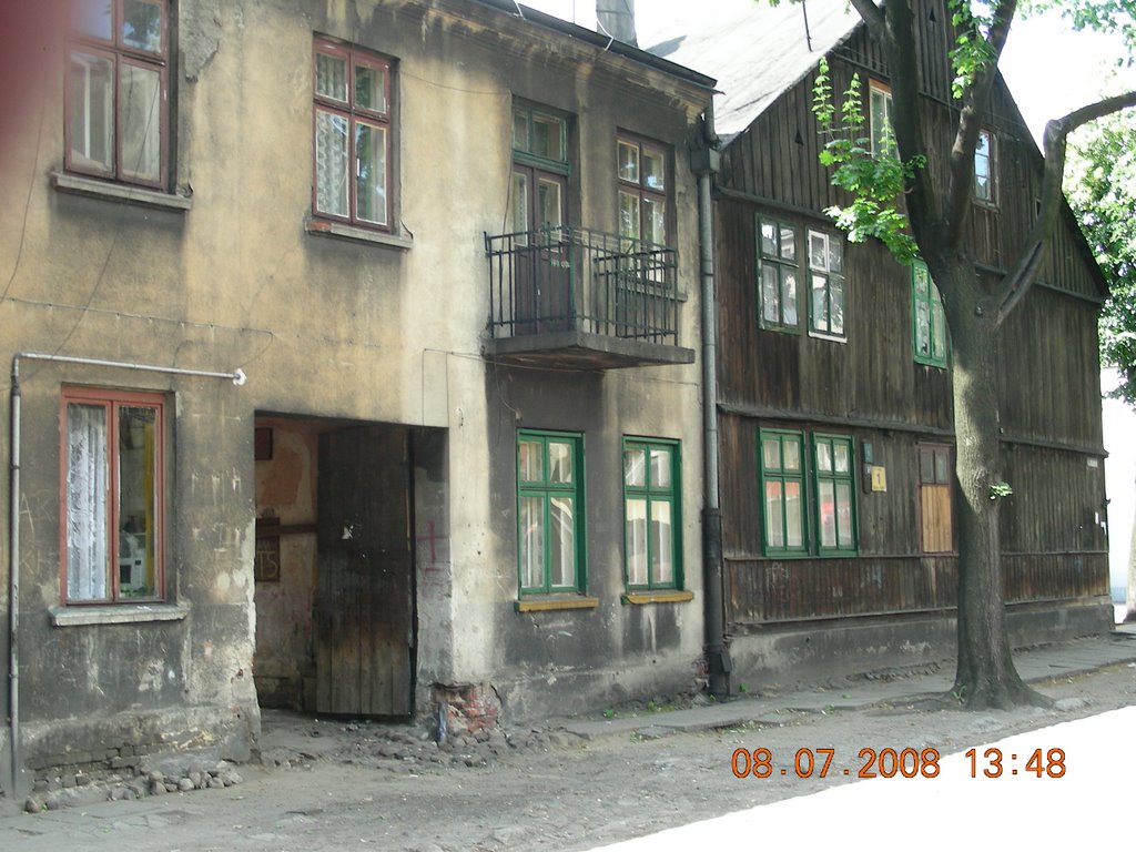 Niepiękne domy na ul.Pięknej -pamiętają początek ub.wieku, Пабьянице