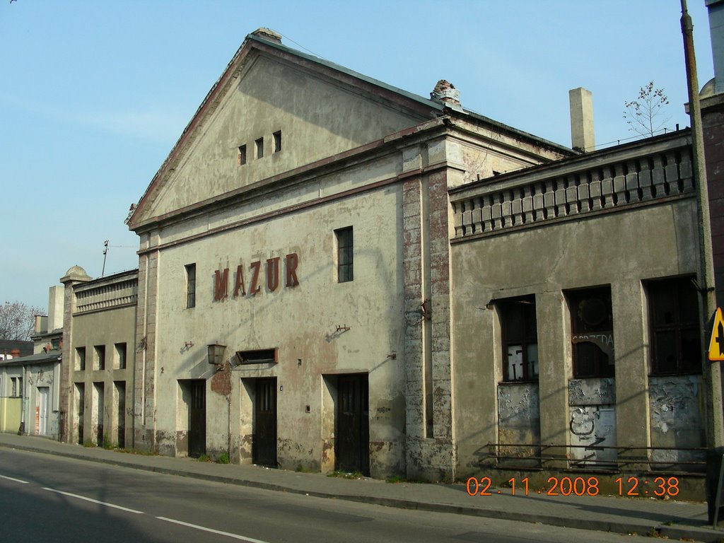 ul.św.Jana 11 - budynek dawnego kinoteatru Luna, Пабьянице