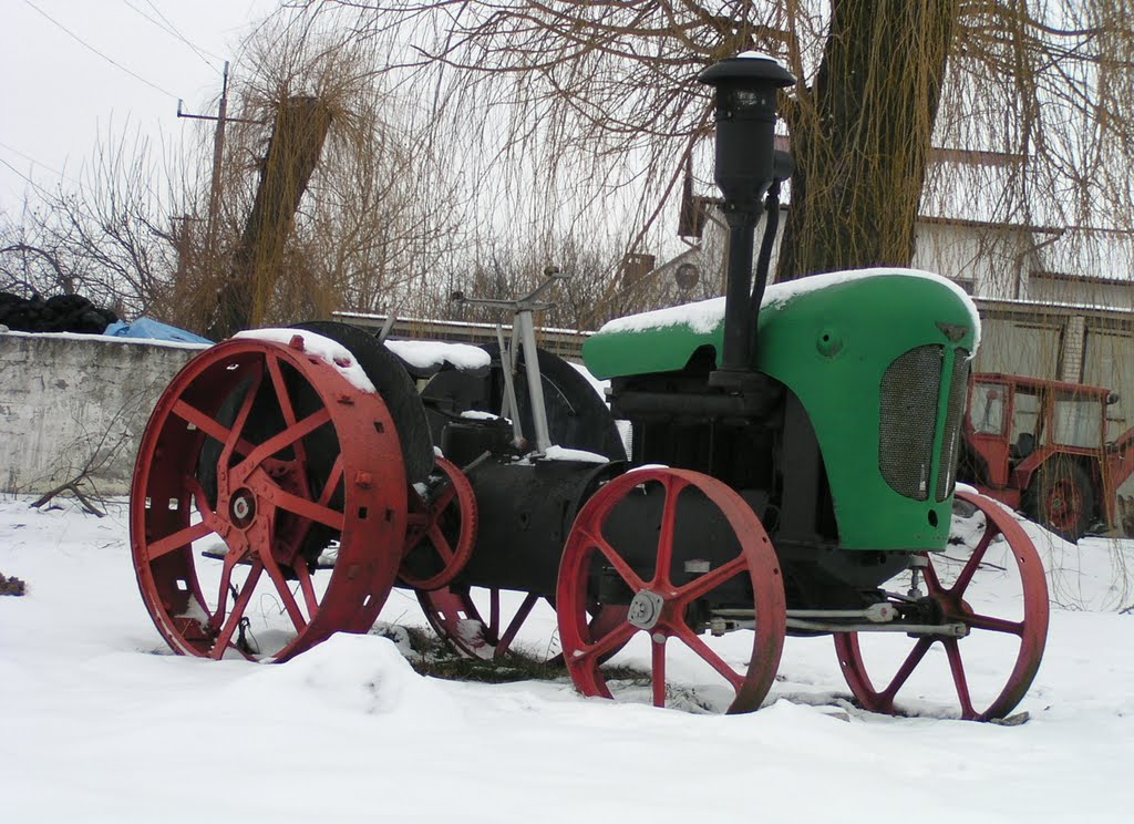Krasnystaw, the old tractor, 2011, Красныстав