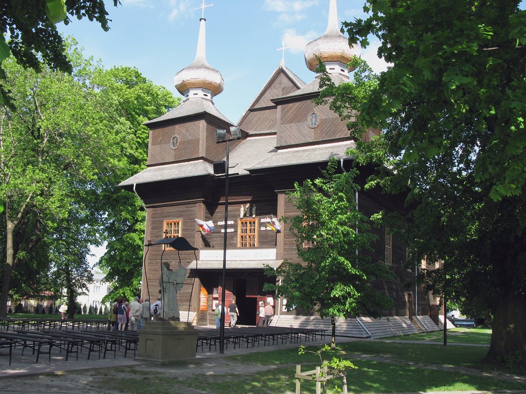 kościół modrzewiowy z 1627/1727 r. w Tomaszowie Lubelskim, Томашов Любельски