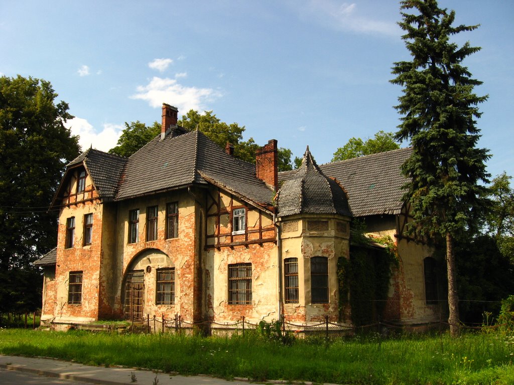 Budynek (ul.Łukasiewicza 18), Кедзержин-Козле