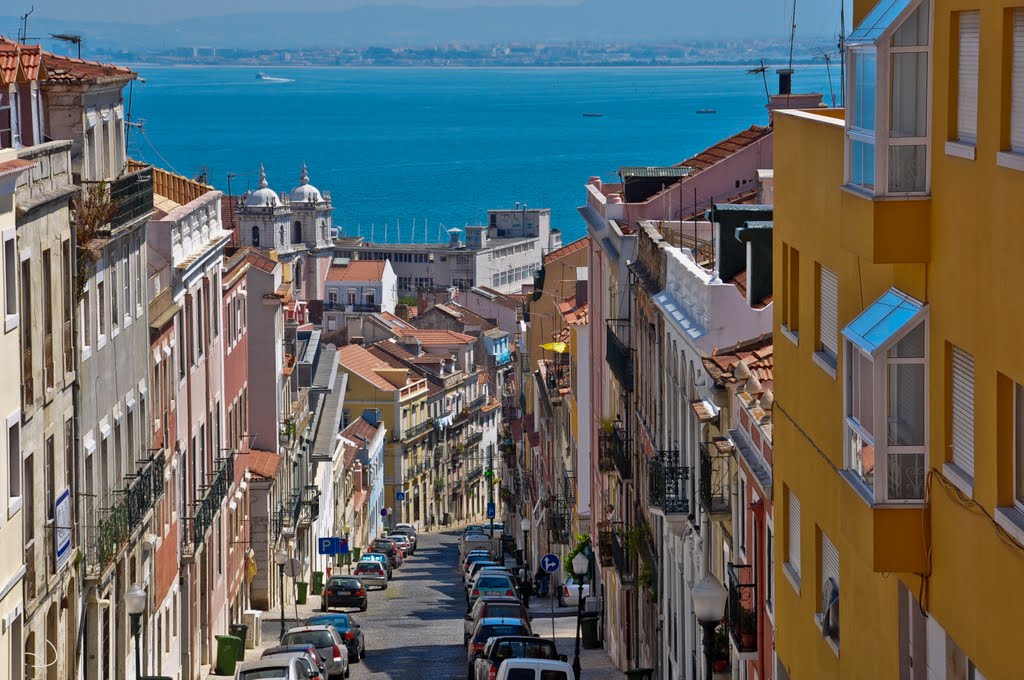 Lisboa, Rue de Borges Carneiro ¦ pilago, Лиссабон