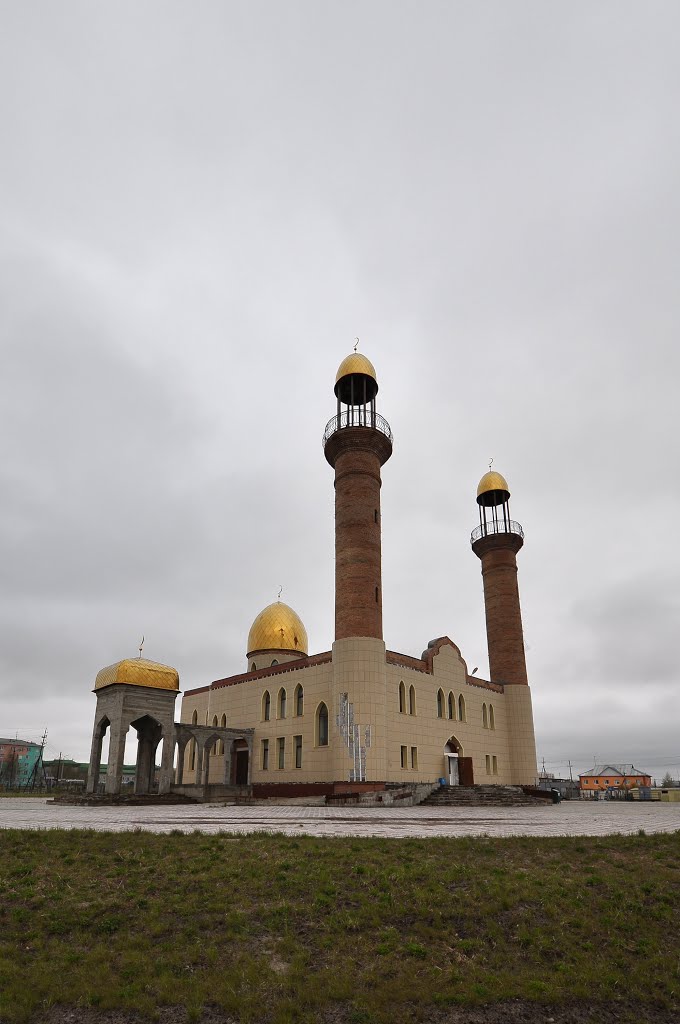 Nefteyugansk Mahallah mosque, Нефтеюганск