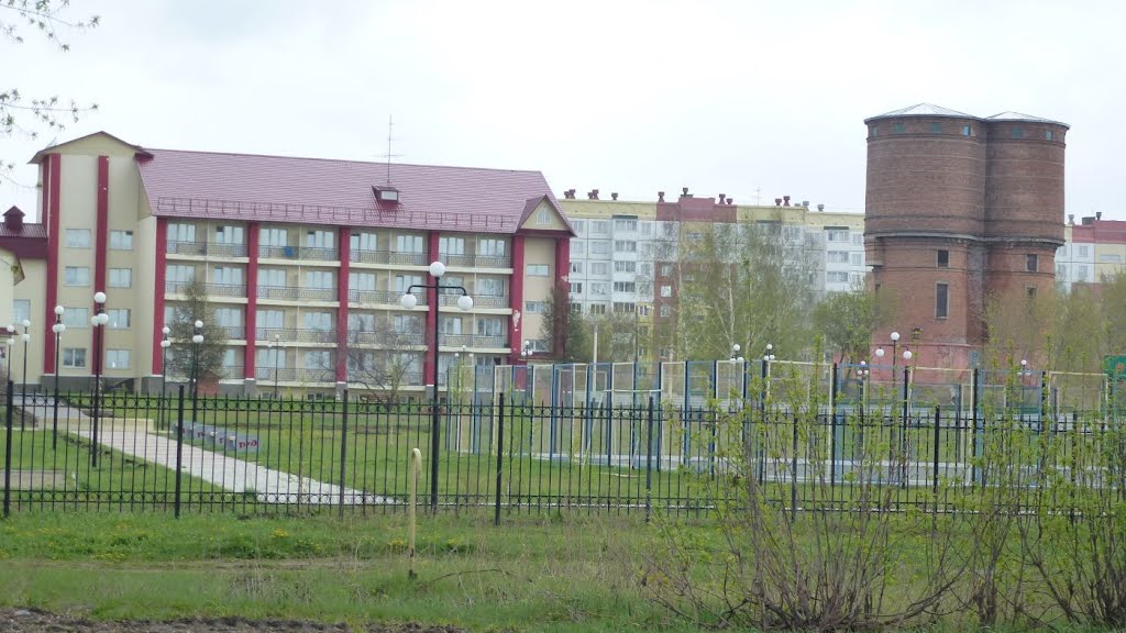 Новый санаторий РЖД и старая башня, Новоалтайск