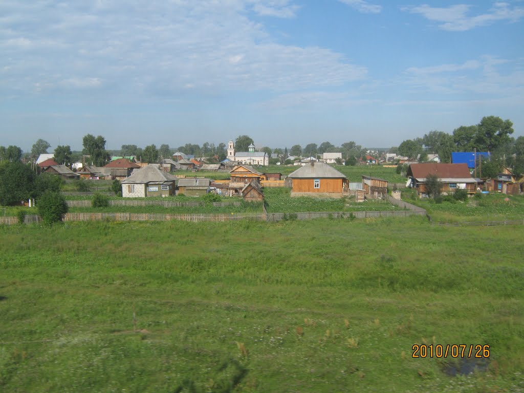 Вид с железной дороги на церковь, Тальменка