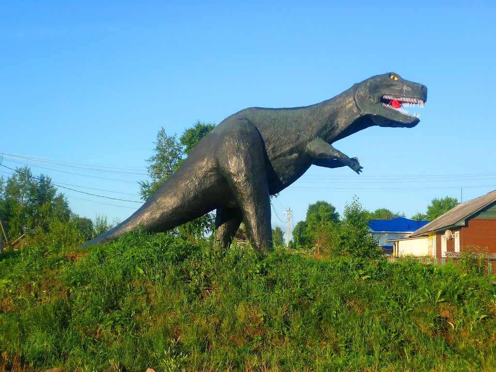 Динозавр. Коноша. Архангельская область, Коноша