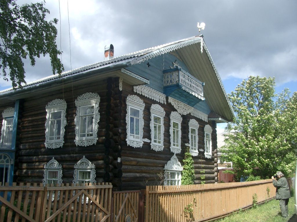 Дом с резьбой, Красноборск