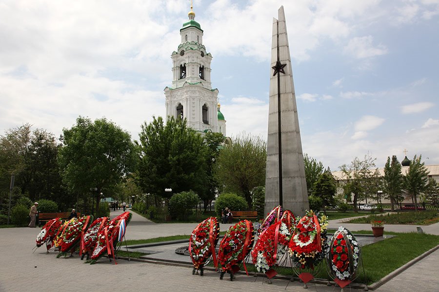 Astrakhan Monument, Астрахань