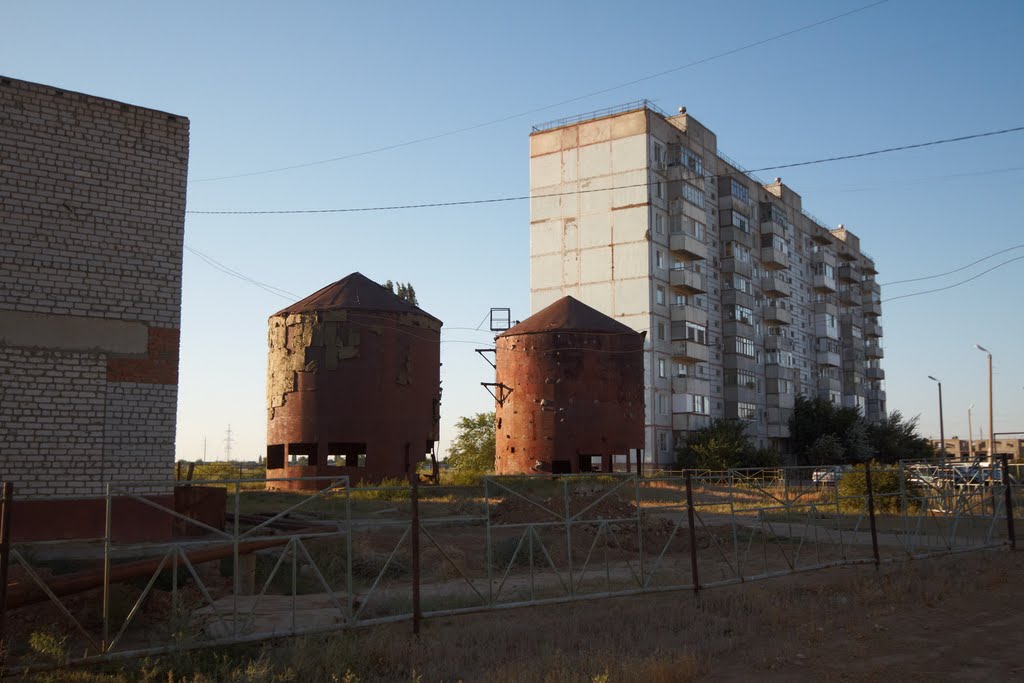 мазутные башни, Ахтубинск