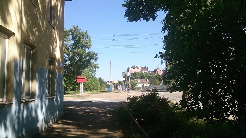 Рядом с пересечением улиц Луначарского и Чехова, Туймазы