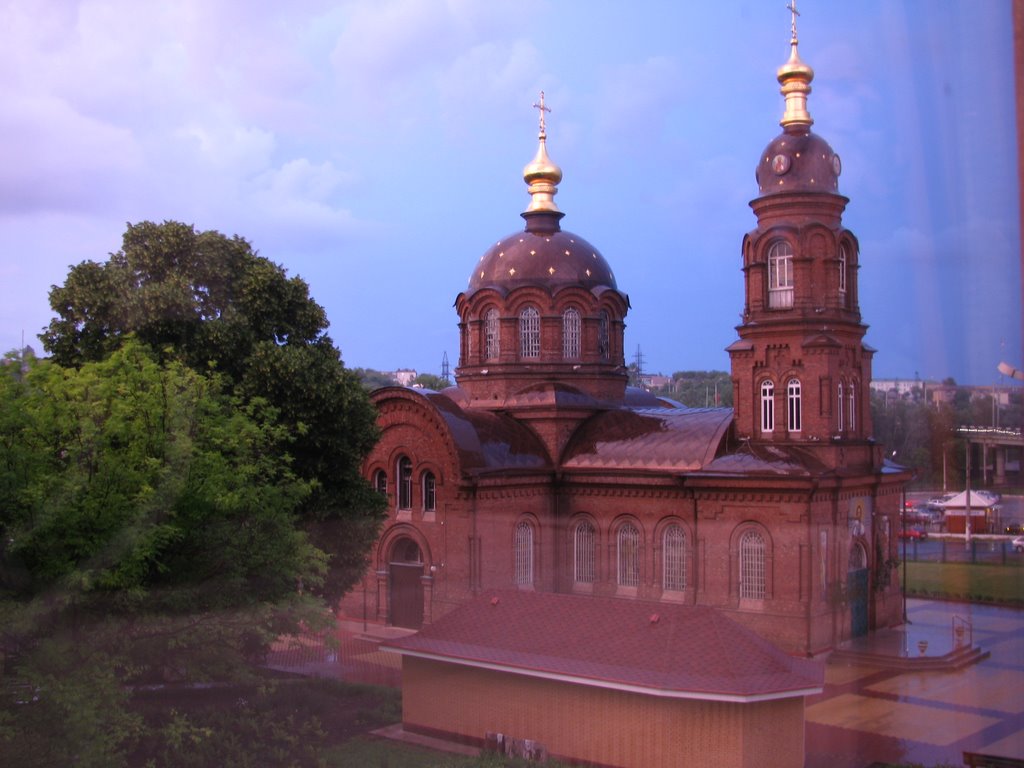 Вид из окна на Храм Александра Невского, Старый Оскол