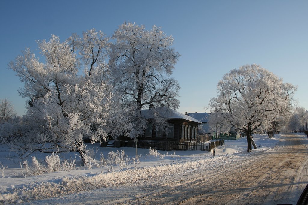 Old house frozen, Бытошь