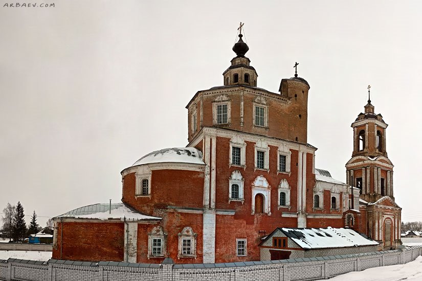 Церковь Воскресения на Бережке, Карачев