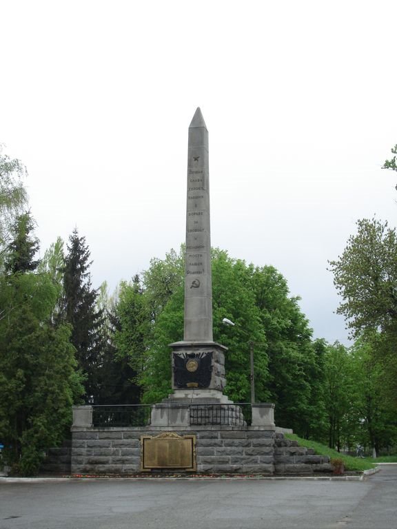 Памятник, Кокаревка