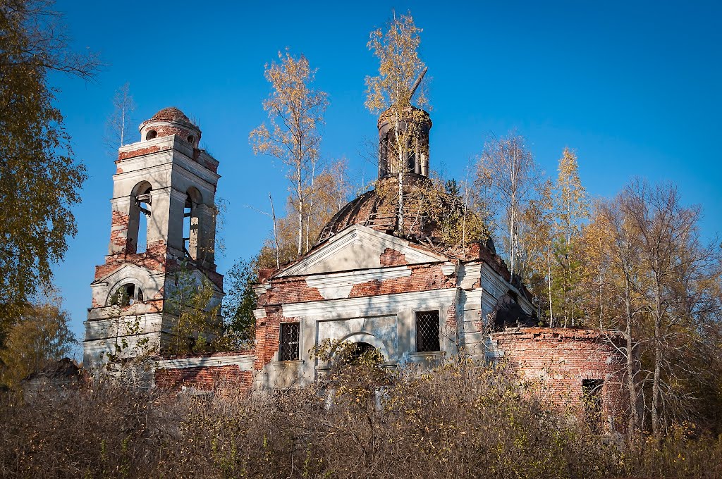 Заброшенная церковь по пути в Гусь-Хрустальный, Анопино