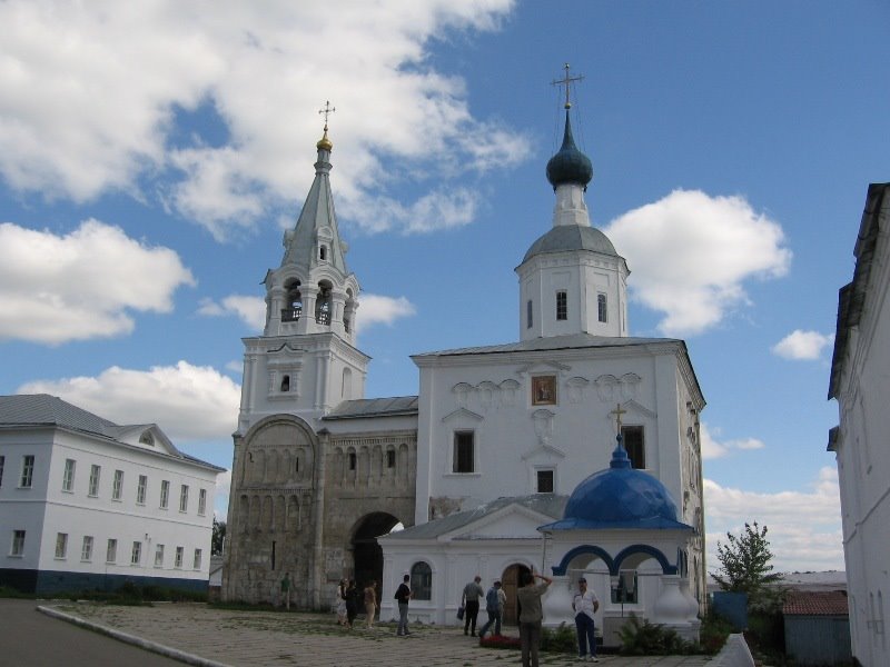 Convients church - Left side was built in XIV century, Боголюбово