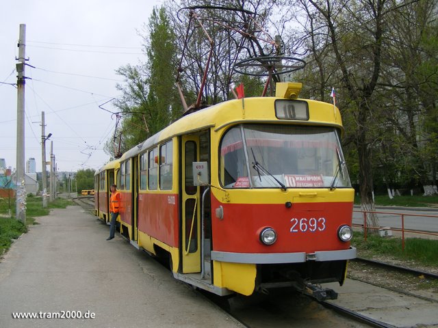 T3SU-Zug an der Wendeschleife "Zhilgorodok", Кириллов