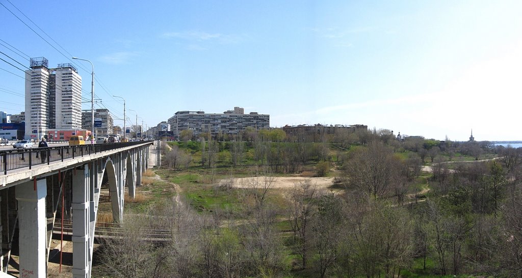 Panorama . Мост через реку Царица.Весна., Волгоград