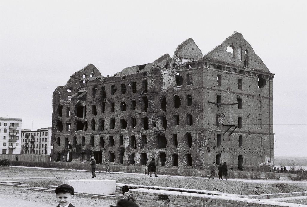 Volgagrad - memory of the 2nd World war-(Old Stalingrad Mill) Photo 1969, Волгоград