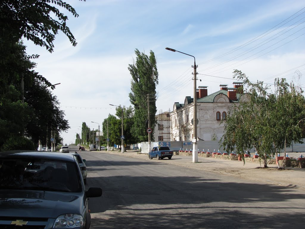 Центральная улица, Дубовка
