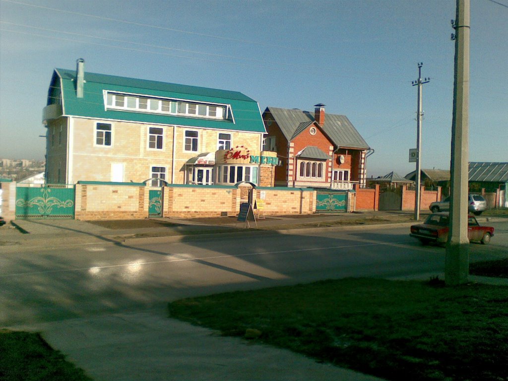 м."Мир Мебели" на Базарова, Камышин